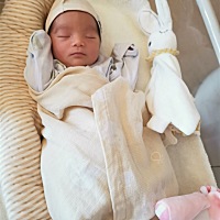 6月18宝贝出来了，5斤4两顺产