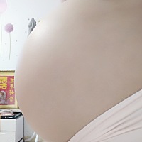 看肚型准不准，头胎是女儿，想凑成好字。