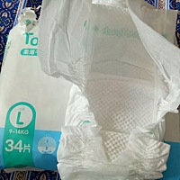 咀嚼训练有技巧 咀嚼动作的完成需要舌头、口腔、面颊肌肉和牙齿彼此协调运动，这就要求家长们应根据婴儿...