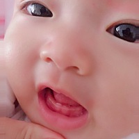 5个月➕9天❤️ 🍼的时候无意中我家#可爱媛#准备萌生两颗牙齿了[呲牙]