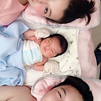 6.13号出生至今，每天看着宝宝慢慢的变化，感觉生命真奇妙！小猪除了吃，睡基本都不哭不闹。感谢老公一...