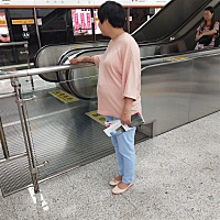 看着老婆怀孕以来的变化，才知道老婆真的不容易，希望老婆和肚子里面的宝宝健健康康的，开开心心等待宝...