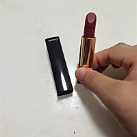 今天我生日，昨天晚上老公就赶忙回来了。虽然今年的生日在月子里坐的。也不能吃蛋糕。但是还是算很...