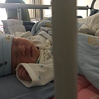 21号下午1.46出生  小佩琪  😌顺产   无侧切   缝一针   今天出院   已经拆线了    祝大家生产顺...