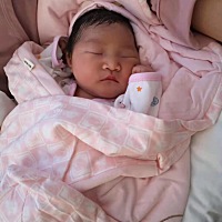 今天剖腹产的第四天。中午的时候出院了。仔细想想剖腹产也没有那么可怕。只要宝宝健康，一切都是值...