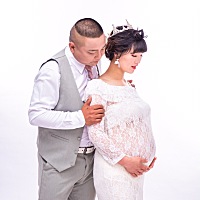 预产期超了第六天，宝妈们觉得顺产好，还是刨腹产好，好着急，今天住院，见红一天多了就是肚子不疼