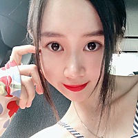 今天天气贼晒 简单 直接  来个烈焰红唇💋