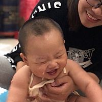 7月11日，宝宝会叫妈妈三天了，每天都会叨咕叨咕，哈哈哈，22.8斤77.5厘米。