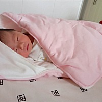 像宝妈们报喜了。6月27号晚上剖腹产。女宝。五斤六两。
