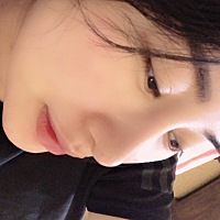 产后十五天，今天洗了头，做了面膜，清爽！很多人问我，为什么怀孕还去坐飞机，出差，化妆。我想跟小伙...