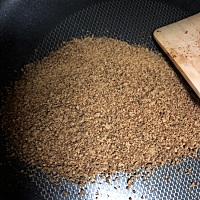 第一次做猪肝粉就很成功耶，很简单，这次只是实验，下次打的时间更长点估计就更细了，这次先自己吃，宝...