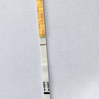 (转)昨天姨妈日，昨天和前天排卵强阳，测了金秀儿早早孕白板，今天早上排卵秒变强阳，早早孕还是白板