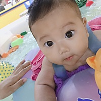 是不是每个妈妈都觉得自己的宝宝最可爱^_^