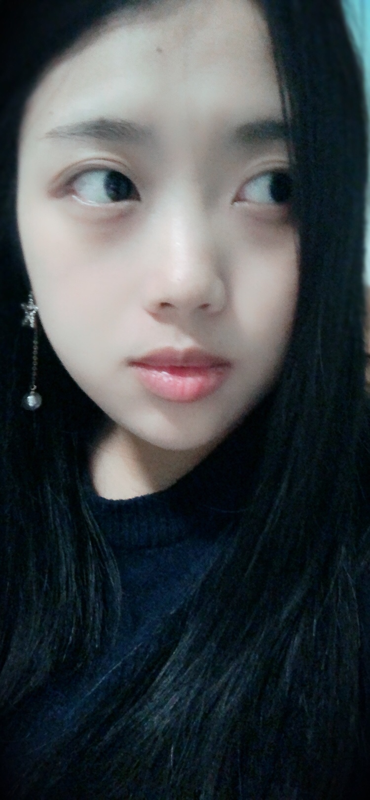 这一年多的点点滴滴，在每次看到你的时候都觉得值得了，刚生下你的时候自己时常恍惚，觉得自己怎么当妈妈了？这个小家伙真的是我生下的吗？都是看着肚子上的伤痕就知道这是真的了…儿子谢谢你，选妈妈的时候不嫌弃的选了我！虽然刚生下来知道你不是妈妈妈妈几次觉得失望，但是妈妈一样爱你，希望力所能及