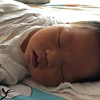 今天有人问我孩子黄疸的情况，我给大家说说我孩子的情况吧。   我是刨腹产，纯母乳喂养，孩子生下来前一...