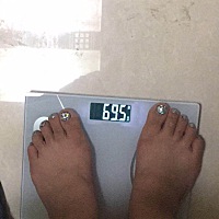 减肥瘦身 减的第十二天的体重 继续加油