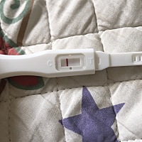 姐妹们帮我看一下，这是有了吗？上个月是今天laiw