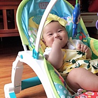 宝宝四个多月了