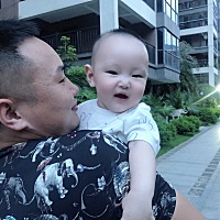 四个半月了 时间过得真快 很想时光停留 不愿你长大 又盼望你长大。妈妈珍惜跟你咋一起的时光。就怕...
