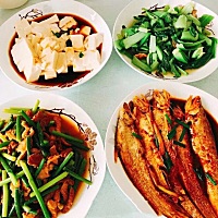 婆婆给加的餐，一天不知道吃多少顿 就是饿啊