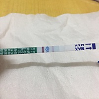 有6.20   21号排卵的吗？我的试纸怎么还是不强阳呢？你们的强阳了吗？ 这是今天早上测的不一个牌子的。
