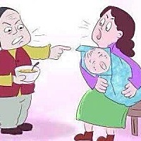 实在想不通，婆婆这样算不算跟我抢孩子？ 孩子生下来就在我家带，这次回老公老家给孩子过生日，婆婆...