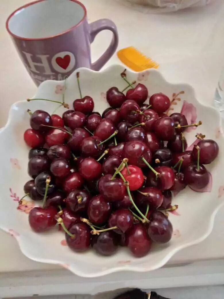 婆婆给买的，上辈子积的德才会遇见这么好的婆婆公公  每天做饭都会先问我 想吃什么  感恩婆婆 学会感恩
