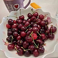 婆婆给买的，上辈子积的德才会遇见这么好的婆婆公公  每天做饭都会先问我 想吃什么  感恩婆婆 学会...