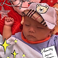 我已经半岁啦！越来越胖嘟嘟啦、妈咪和爸比你哟！