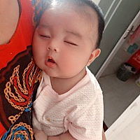最近生病😷！咽喉炎加上重感冒！感觉生完宝宝以后抵抗力下降很多啊…怕传染给宝宝在家都戴着口罩，去...