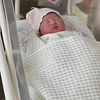 昨天中午顺产乔治一枚，过程酸爽不忍回顾，说说我怀小乔治的特点，网上说的胎心不准，我的胎心一直...
