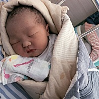 来报喜 痛了24+个小时 打了镇痛 和无痛分娩 坚持下来的顺产 只能说生孩子太痛了 不过看到孩子就什么...
