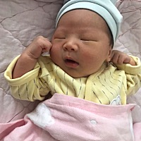 从生小孩子到现在都15天了，小孩子晚上就跟到她奶奶睡，我隐隐约约提了好几次小孩子晚上跟我睡都被...