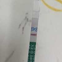 姐妹们帮我看看我这有没有怀孕？月经已经延迟了8天了