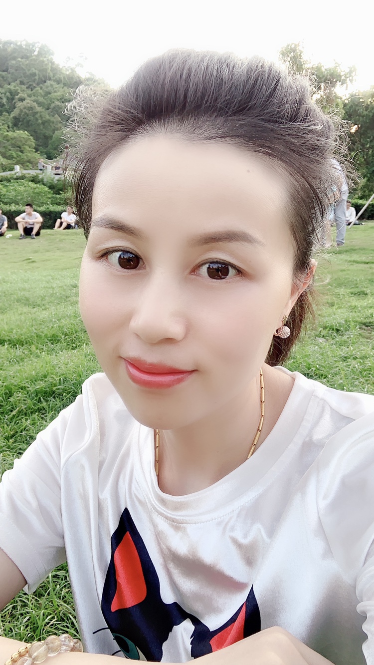 生了三个宝的我，还好没长斑没变胖