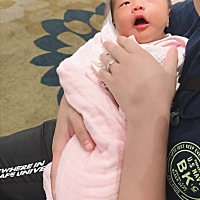 乖女儿 吃完就一直睡