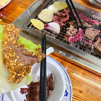 烤牛肉吃了一斤半、真过瘾啊