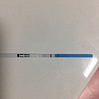 月经推迟3天了，刚刚测的！大家帮我看下，有没有怀孕？