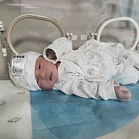 翻盘了 小棉袄变皮夹克了 不管怎么样宝宝健康就好👩‍👩‍👦✌️ 进育儿圈了
