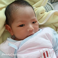 小宝贝已经17天，你快快满月吧！满月了妈妈也可以出去潇洒了，吃好吃的东西了，小宝贝真听话，吃了...