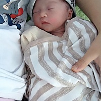 接超快顺产，三点半破水，大概4.20分到达县医院待产，直接开三指，进产房，马上又开了五指，刚要出...