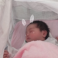 哥哥给小妹妹拍的美颜水照[愉快]