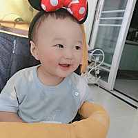 一眨眼～孩子都八个月了～我又重新登陆了这个孕妈app～送上我家儿子的照片
