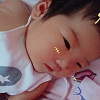 出生才四五天，嘴里就会发出妈妈的声音