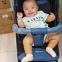 宝宝4个半月.17.8斤奶粉喂养的现在可以吃米乳了吗？