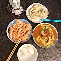 都是自己做的哦，好像没有什么好吃的，但是还是想发出来和大家分享一下，每次买菜做饭都快花了半天...