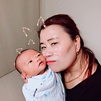 我的宝贝 看着你一点点的长大 跟姥姥在一起这么开心🥳妈妈也跟着开心 爸爸妈妈每天都在想你 😘...