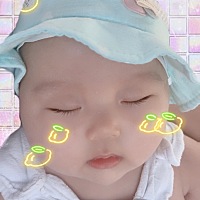 臭小子两个月15斤了。😄