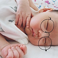 看见宝妈们发的红屁屁，湿疹，黄疸！那么严重真的好心疼，是母爱泛滥了嘛。请宝妈多上网查查，要科学育...