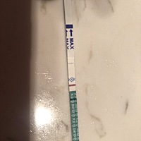 帮我看看，有还是没有，前天下午测的，但是昨天测的时候又感觉没有，我18号排卵的， 这是前天下午测的。...